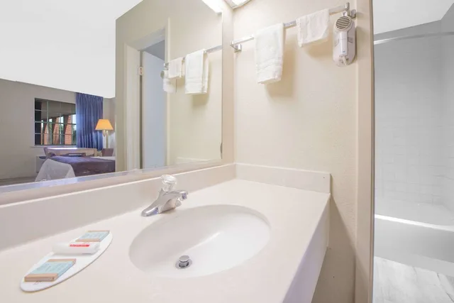 جناح بسرير كينج لذوي الإعاقة، Holiday Inn Express Hotel And Suites Borger 1/1