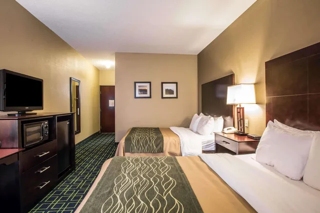 غرفة بسريرين كوين، Quality Inn Franklin, NC 1/2