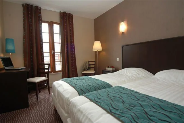Twin Beds, Double or Twin Bed, Hostellerie La Croix Blanche 6/10