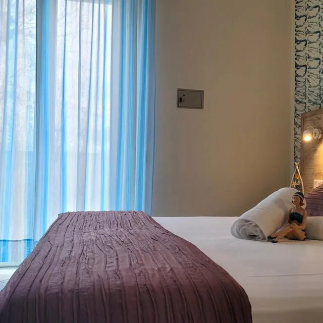 غرفة بسرير مزدوج بشرفة، Hotel Adigrat 7/10