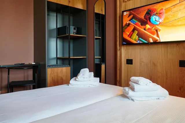 غرفة كومفورت رباعية بسريرين كوين، Best Western Hotel Arya 8/10