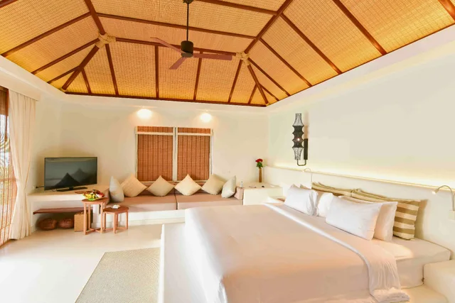 Villa, King Bed, Ocean View, Sofa, with Pool، The Royal Sands Koh Rong 1/1