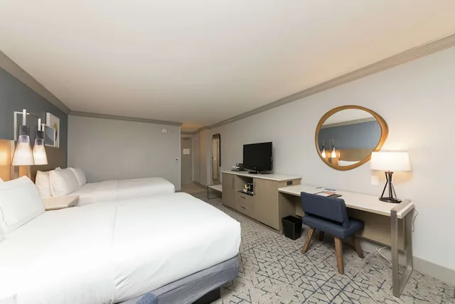 Room, 2 Queen Beds, Coast View, Balcony, Accessible، Hilton Melbourne Beach Oceanfront 1/10