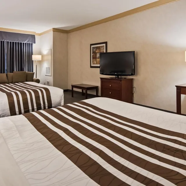 غرفة بسريرين كوين، Best Western Brantford Hotel Conference Centre 9/10