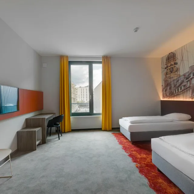 Room, Twin Beds, Campanile Munchen Sendling 2/9
