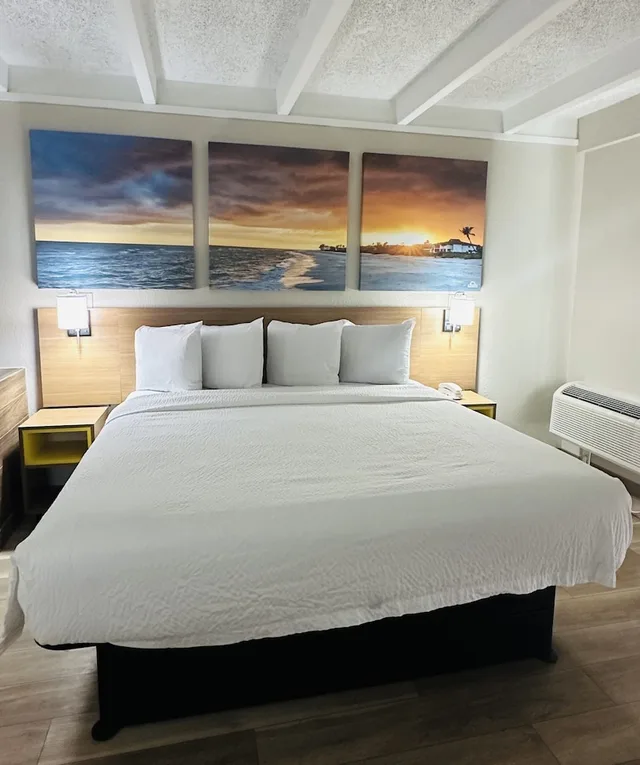 غرفة قياسية بسرير كينج، Days Inn by Wyndham Ocala North 6/10