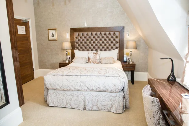 Lansbury, Classic, Queen Bed، The Lansbury Heritage Hotel and Spa by Sunday Canary Wharf, London 2/4