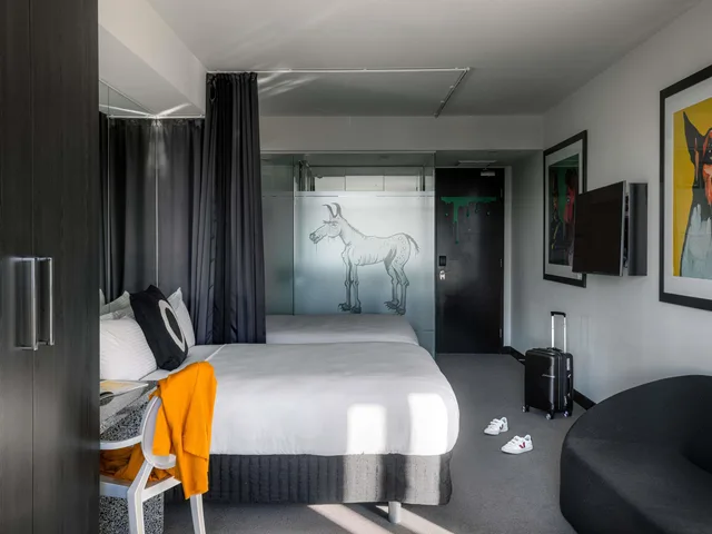 جناح استوديو بسريرين منفصلين، The Cullen Melbourne - Art Series 3/10
