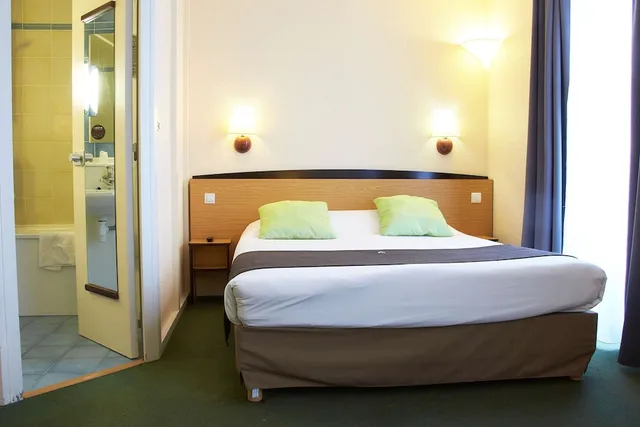 غرفة قياسية بسرير مزدوج، Hotel Restaurant Campanile Dijon Centre Gare 6/9
