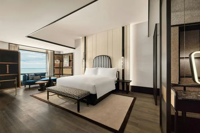 Merchant, Guest Room, Executive, King Bed, Sea View, High Floor, The Millen Penang, Autograph Collection 1/5