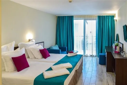 غرفة مزدوجة ديلوكس، Meridian Hotel 1/3