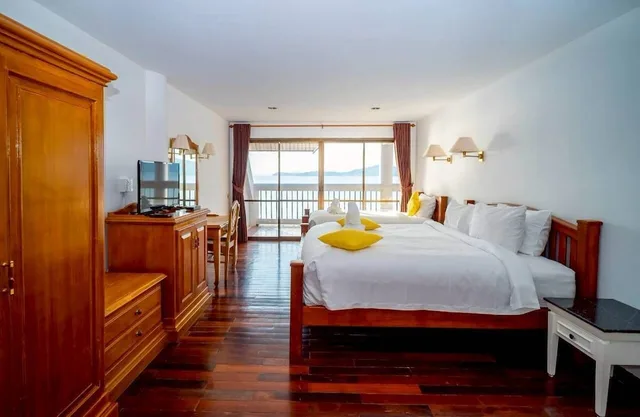 غرفة بسريرين منفصلين، Jansom Beach Resort 9/10