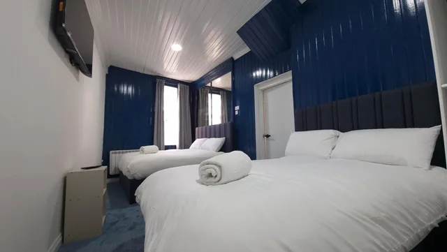 غرفة عائلية بسرير كينج، Ye Olde Hotel 1/1