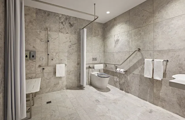غرفة سوبيريور بسرير كينج لذوي الإعاقة، PARKROYAL Monash Melbourne 3/3