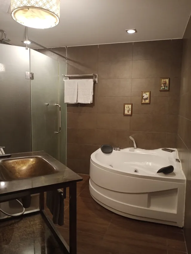 غرفة تنفيذية بسرير كوين، Shervinton Executive Boutique Hotel 4/4