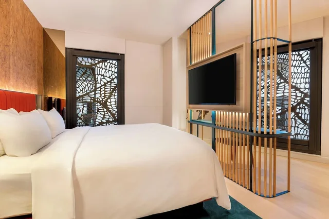 غرفة بسرير كينج بإطلالة، Renaissance Amsterdam Hotel 6/9