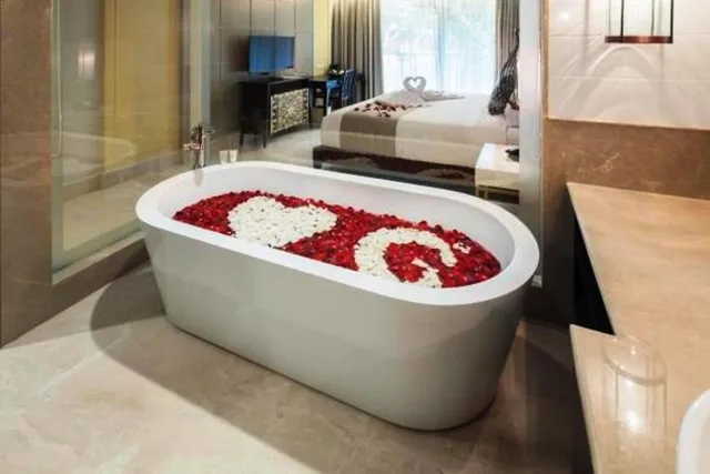 جناح جونيور بشرفة، Jambuluwuk Oceano Seminyak Hotel 5/10