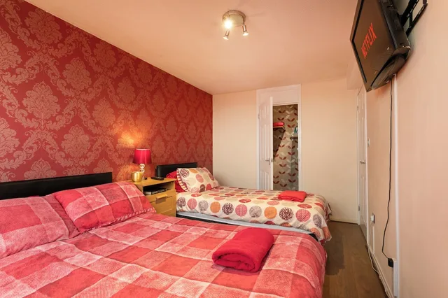 Comfort, Apartment, 2 Double Beds, City View, Kitchen, Victoria Centre Apartments &amp; Annexe 5/10