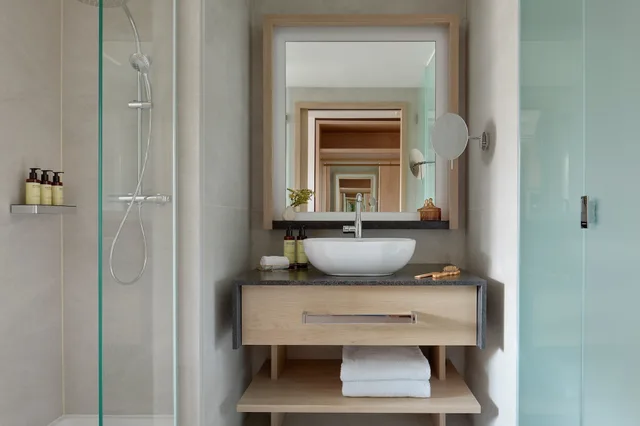 Extra Me, Junior Suite, Twin Beds, ME Barcelona 3/3