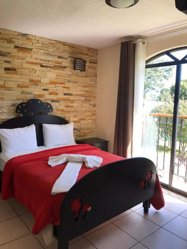 جناح بشرفة، Huasca Sierra Verde 2/8
