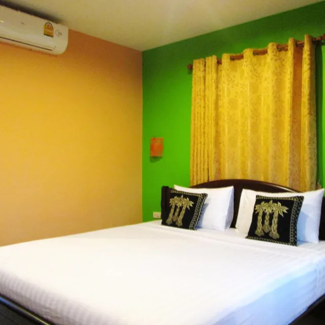 غرفة قياسية بسرير مزدوج بشرفة، Lanta New Beach Bungalows 1/10