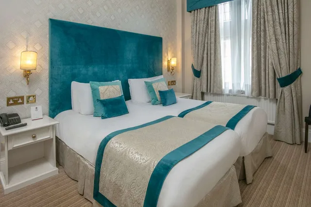 غرفة قياسية بسريرين منفصلين، Burlington Hotel, Bw Premier Collection 1/2
