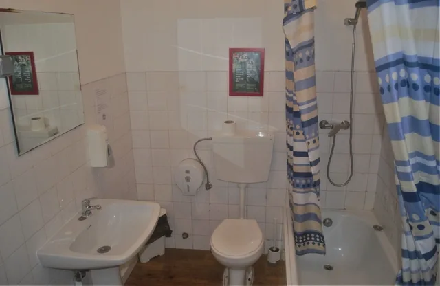 سكن مشترك مختلط بأربعة أسرّة وأسرّة بطابقين، Hostel Casa d'Alagoa 1/1