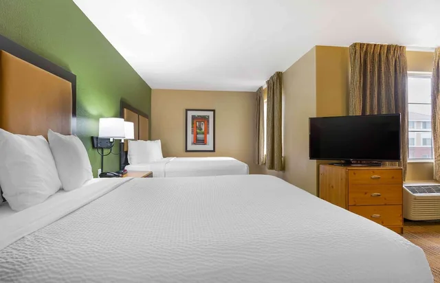 استوديو ديلوكس بسريرين كوين مع أريكة، Extended Stay America Select Suites Atlanta Buckhead 2/4
