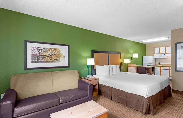استوديو ديلوكس بسرير كينج مع أريكة، Extended Stay America - Fort Lauderdale - Davie 2/9