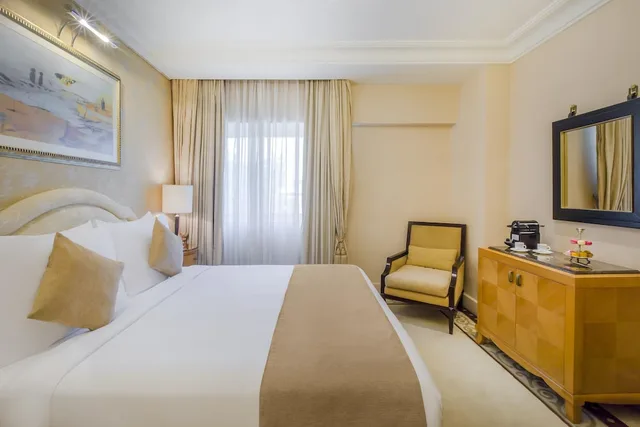 Madina Junior Suite، Kempinski Nile Hotel 1/4