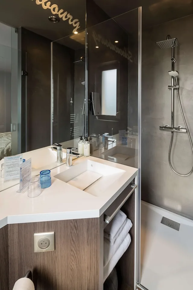 غرفة أساسية بسرير كوين بشرفة، Best Western Plus Hotel and SPA Le Schoenenbourg 6/6