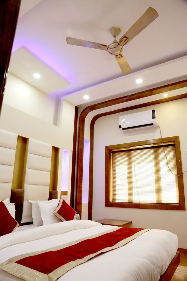 Super, Deluxe, Queen Bed، Hotel Pink City 1/5