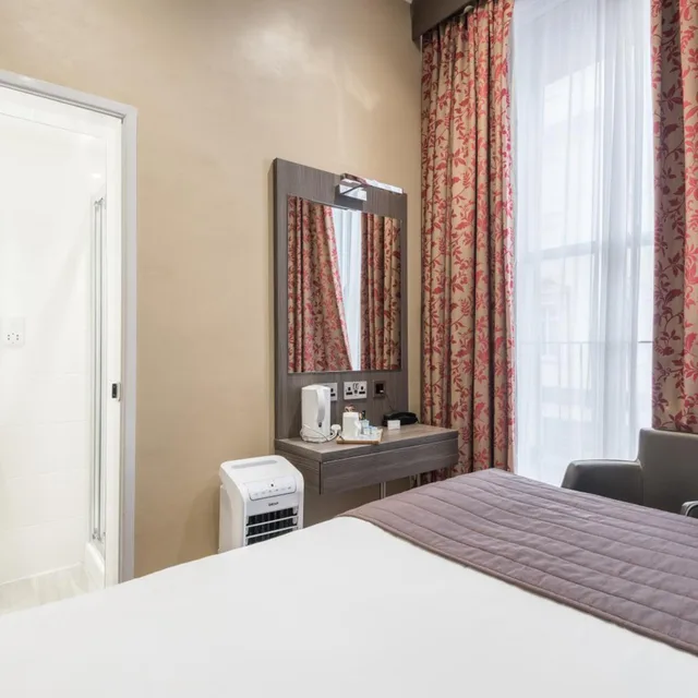 غرفة مفردة، Brunel Hotel 1/14