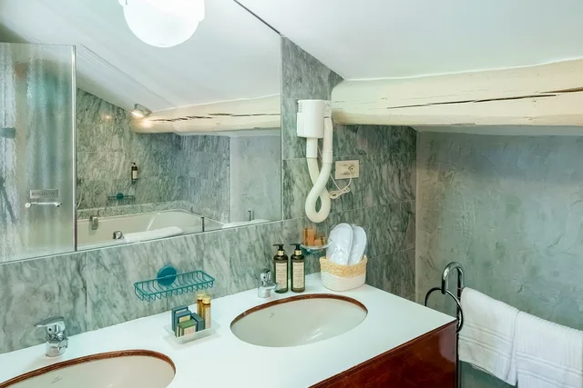 غرفة قياسية رباعية، Villa Mabapa 5/5