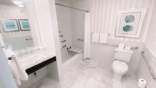 غرفة بسرير كينج بإطلالة على الحديقة، L'auberge Del Mar 2/3