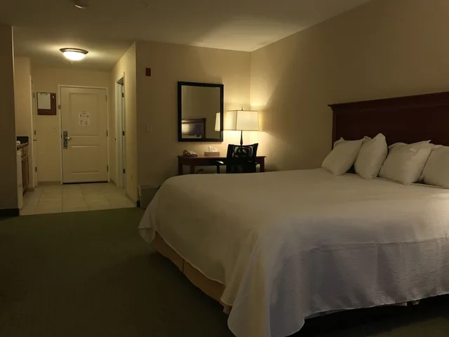 استوديو أساسي بسرير كوين لذوي الإعاقة، White River Inn and Suites 2/2