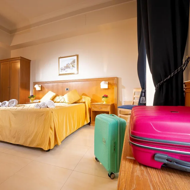 غرفة ثلاثية، Hotel Sabbie d Oro 6/10