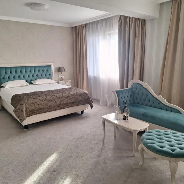 Superior, Double Bed, Roman By Dumbrava 3/7