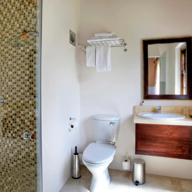 غرفة قياسية بسرير مزدوج، Oakhurst Hotel 8/8