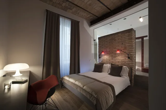 Room, Double Bed, 1880 Atypical Rooms 3/9