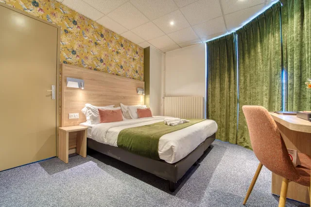 غرفة كومفورت بسرير مزدوج، Escurial Hotel 5/10