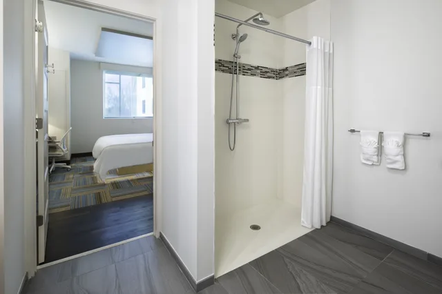 جناح بسرير كينج لذوي الإعاقة، Even Hotel Miami Airport 6/7
