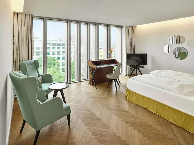 Deluxe, Double Bed, Maxx By Steigenberger Vienna 3/4