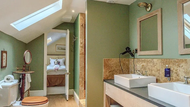 جناح بسرير مزدوج وسريرين منفصلين بغرفتي نوم، Montigo Resorts, Somerset 7/7