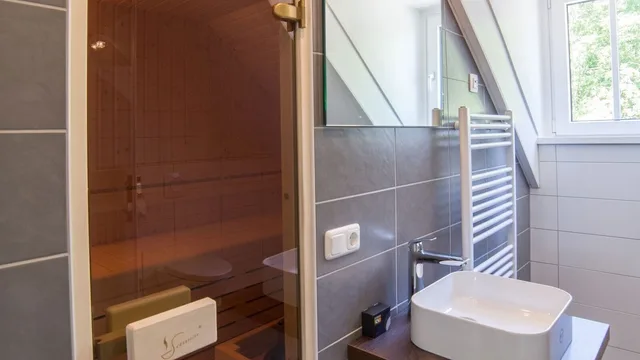 Kids Luxury, 6 Bedrooms, Luxury, Villa, 4 Double Beds, 4 Bunk Beds, Sauna، Dormio Resort Maastricht 3/6