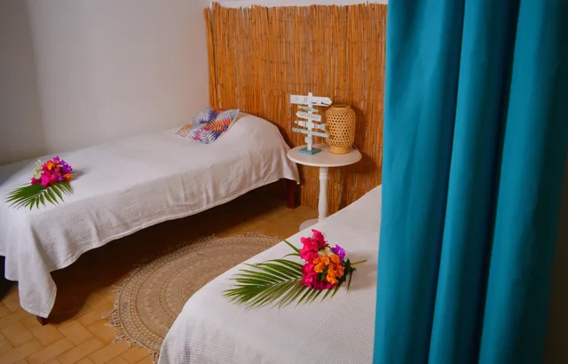 Family, Bungalow, 1 Double and 3 Single Beds, Sea View، Brise Marine 6/9
