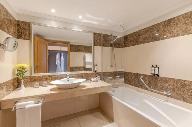 Classic, Family, Twin Beds, Sofa, Pestana Carlton Madeira 8/9