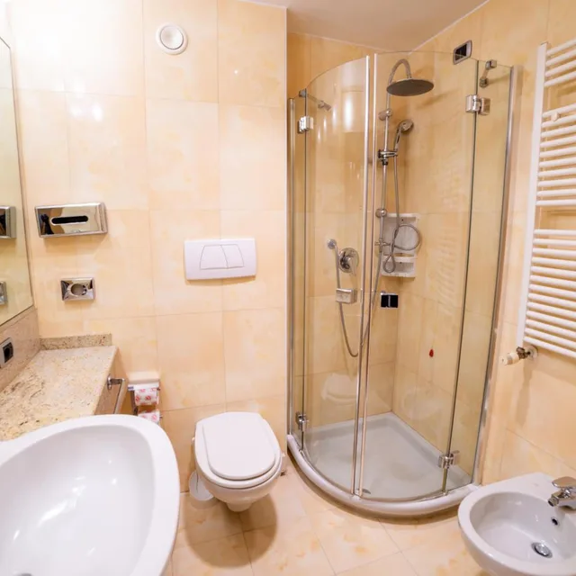 غرفة مفردة، Tiffany Hotel Milano 4/9