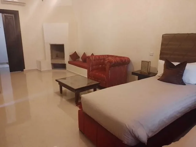 غرفة كلاسيكية بسريرين منفصلين، Riad le Jasmin 2/9
