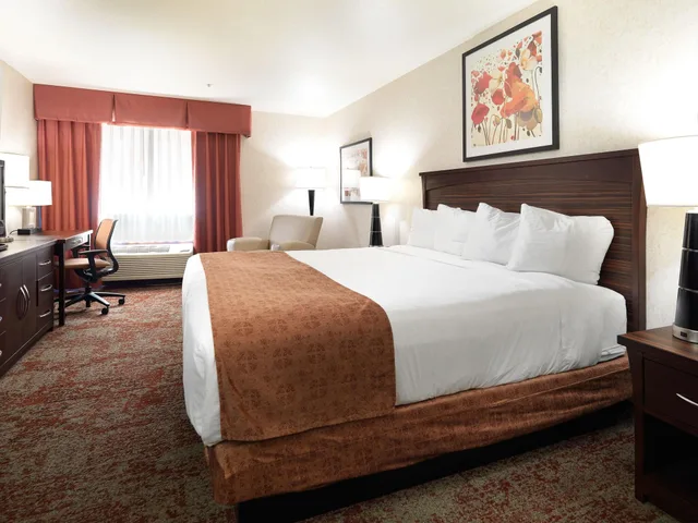 غرفة بسرير كينج، Crystal Inn Hotel & Suites Salt Lake City 1/3
